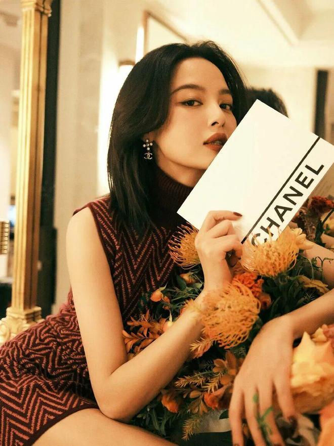 EL见证“人间富贵花”登顶威尼斯AG真人平台辛芷蕾封后！CHAN(图12)