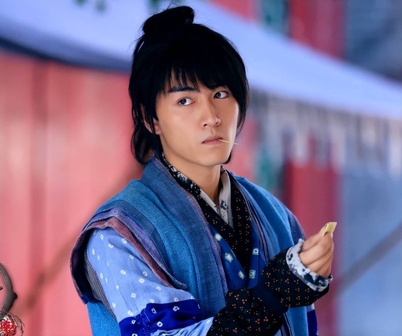 儿子的态度陈晓悬着的心终于放下了AG真人离婚半年后看到陈妍希对(图4)