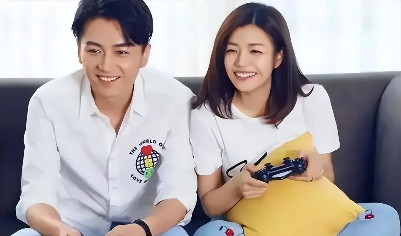 儿子的态度陈晓悬着的心终于放下了AG真人离婚半年后看到陈妍希对(图18)