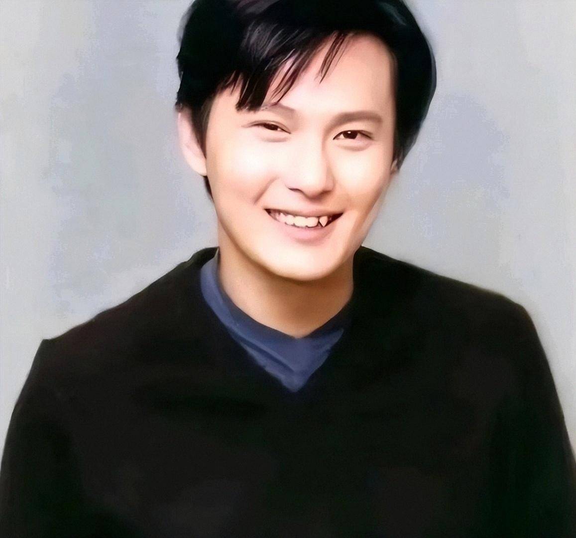 演续航捐藏进上博、巴黎合唱《过火》爱留舞台也留公益AG真人娱乐网址58岁未婚却唱爆全球张信哲百场巡(图2)